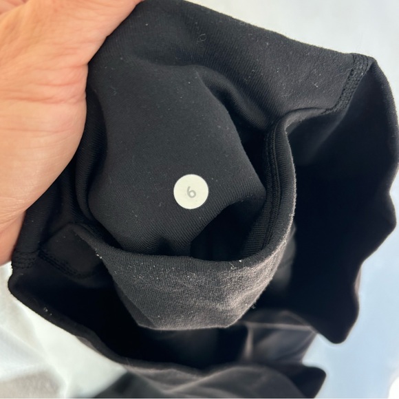 Lululemon High Times Mesh Panel Leggings 7/8 Length - Picture 4 of 4